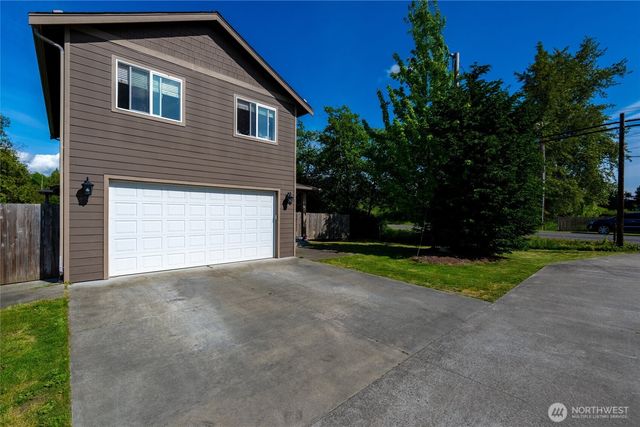 4662 Alderson Road, Blaine, WA 98230