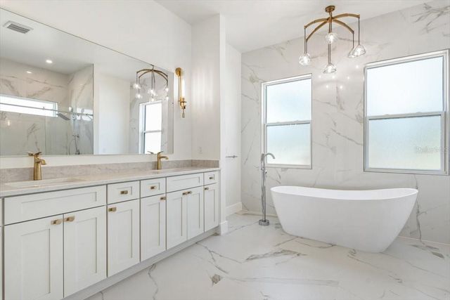 13 OLD OAK DRIVE N, Palm Coast, FL 32137