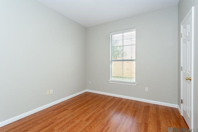 9591 Pecan Tree Dr, Baton Rouge, LA 70810