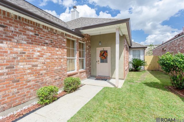 9591 Pecan Tree Dr, Baton Rouge, LA 70810