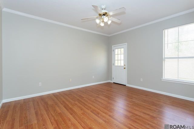 9591 Pecan Tree Dr, Baton Rouge, LA 70810