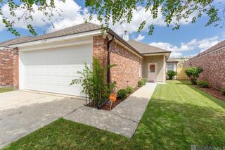 9591 Pecan Tree Dr, Baton Rouge, LA 70810