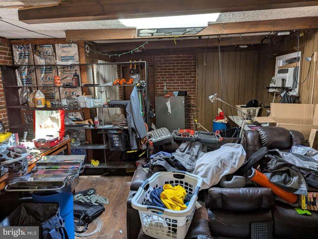 2207 HAMMONDS FERRY RD, Baltimore, MD 21227