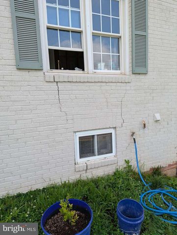 2207 HAMMONDS FERRY RD, Baltimore, MD 21227