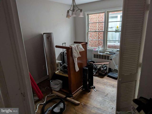 2207 HAMMONDS FERRY RD, Baltimore, MD 21227