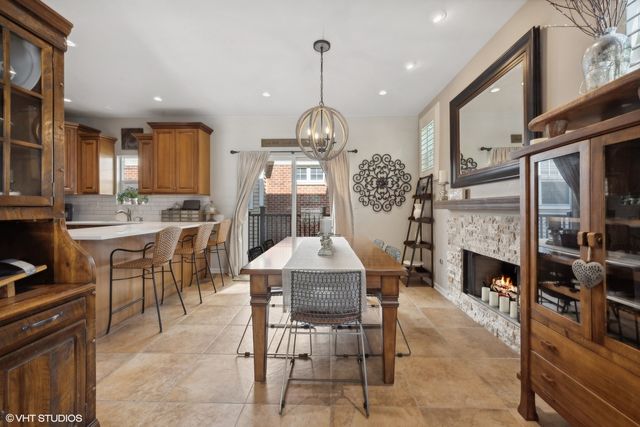 3834 N Milwaukee Court 11, Chicago, IL 60641