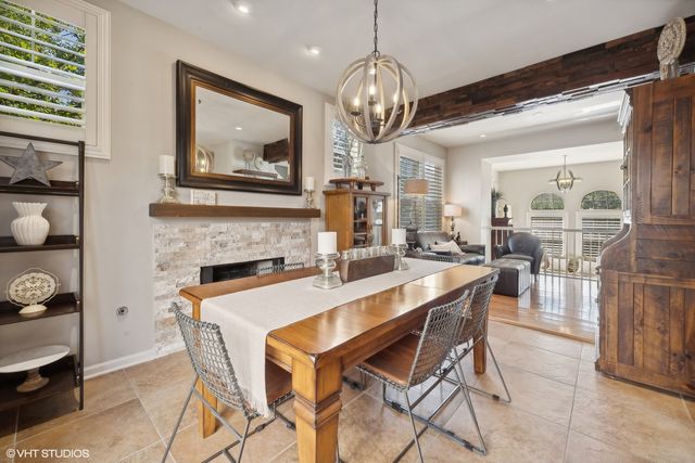 3834 N Milwaukee Court 11, Chicago, IL 60641