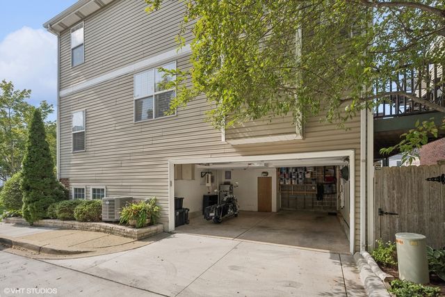 3834 N Milwaukee Court 11, Chicago, IL 60641