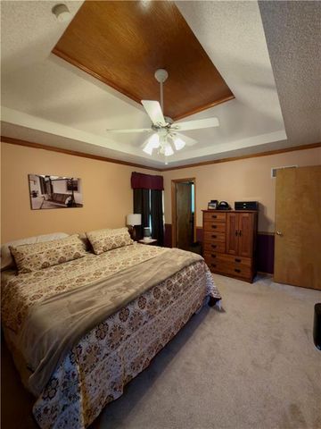 2113 N York Road, Independence, MO 64058