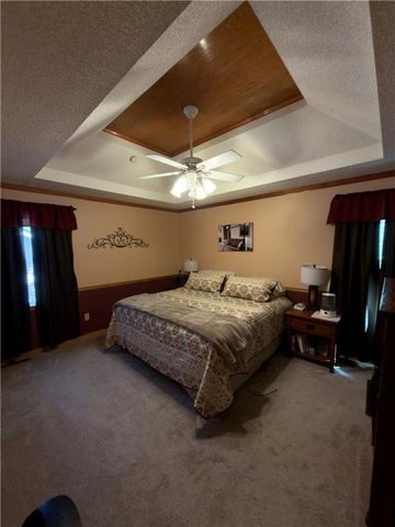 2113 N York Road, Independence, MO 64058