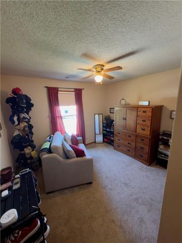 2113 N York Road, Independence, MO 64058