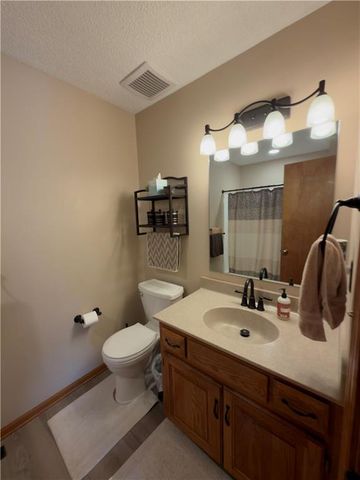 2113 N York Road, Independence, MO 64058