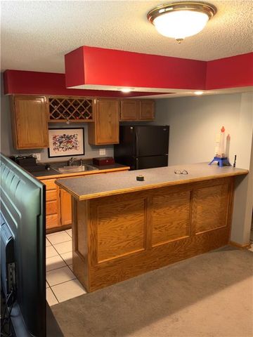 2113 N York Road, Independence, MO 64058