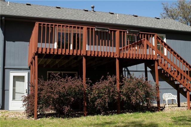 2113 N York Road, Independence, MO 64058