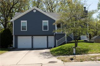 2113 N York Road, Independence, MO 64058