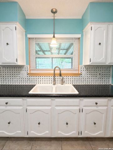 14230 Ridge Dale, San Antonio, TX 78233