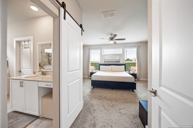 8851 Oakland Rd Unit 18, San Antonio, TX 78240