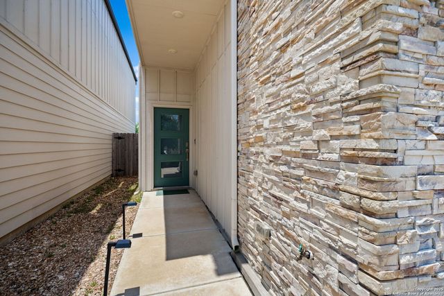 8851 Oakland Rd Unit 18, San Antonio, TX 78240