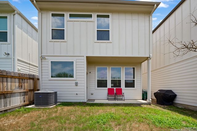 8851 Oakland Rd Unit 18, San Antonio, TX 78240