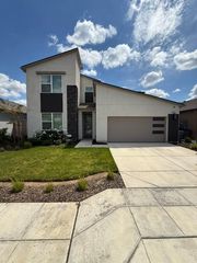 6347 E Adena Avenue, Fresno, CA 93727