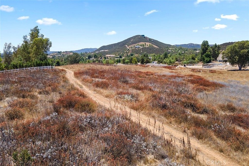 19049 Vista De Cielo, Murrieta, CA 92562 — photo 5