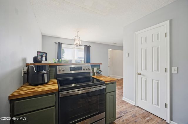 101 Springvale Street, Elizabeth City, NC 27909