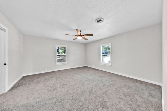 180 Shoreline Road, East Tawakoni, TX 75472