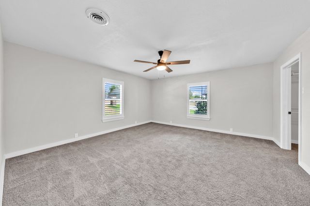 180 Shoreline Road, East Tawakoni, TX 75472