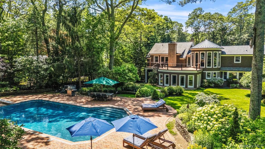 4745 N Bayview Road, Southold, NY 11971