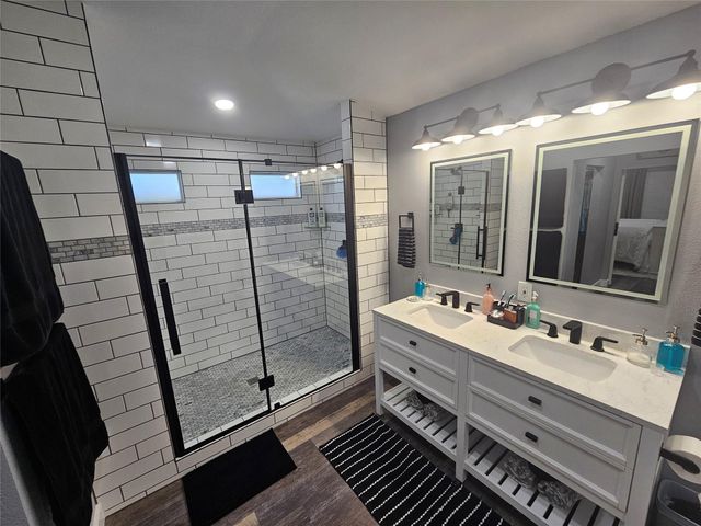 1610 Marilyn Street, Alvin, TX 77511