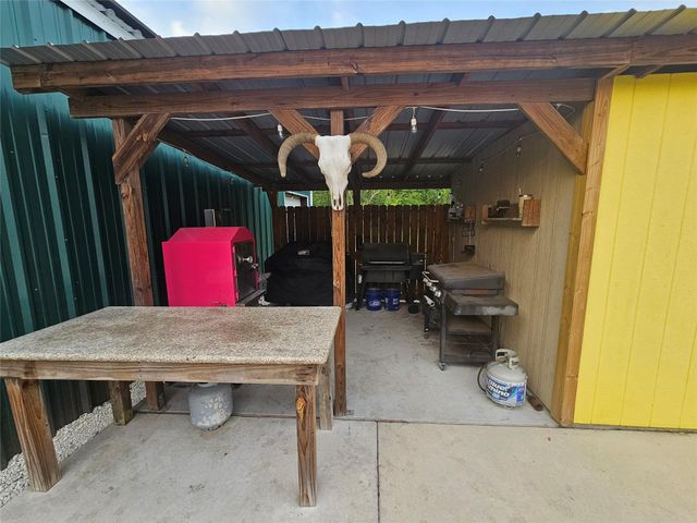 1610 Marilyn Street, Alvin, TX 77511