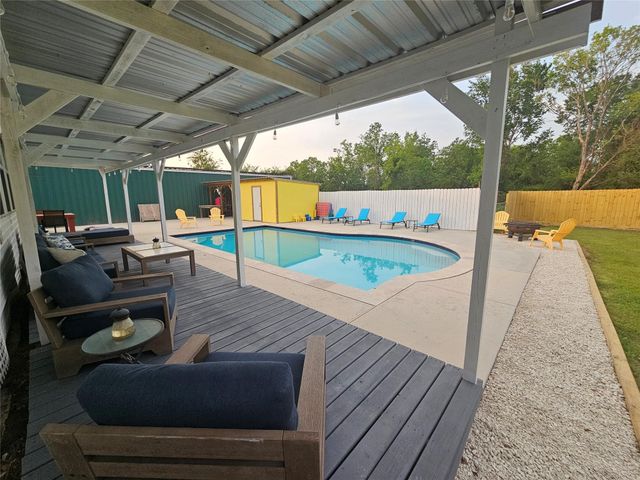 1610 Marilyn Street, Alvin, TX 77511