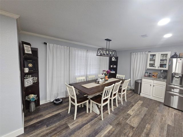 1610 Marilyn Street, Alvin, TX 77511