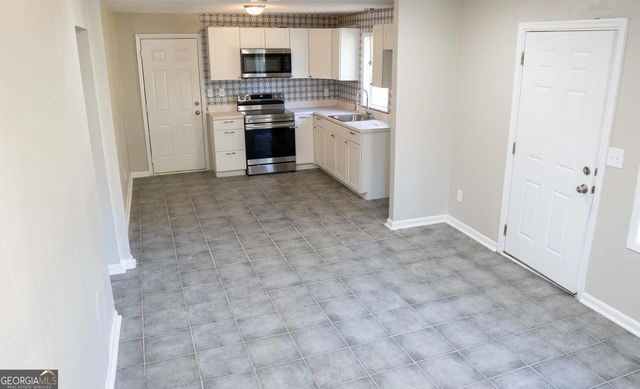 220 Wendan Way, Warner Robins, GA 31093