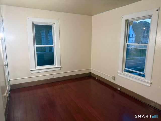 727 East Street, New Britain, CT 06051
