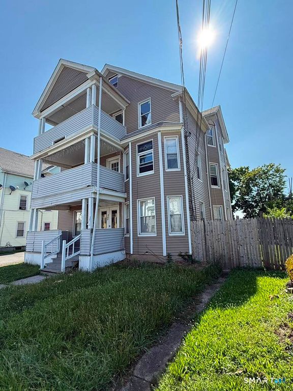 727 East Street, New Britain, CT 06051