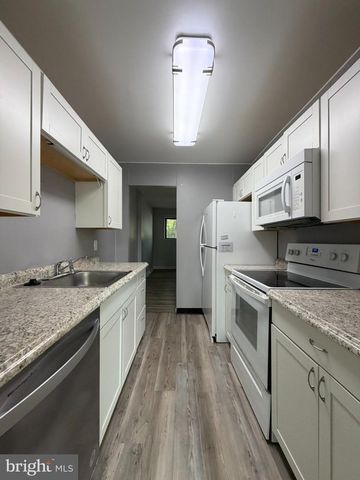 1108 BLAIR CT, Newark, DE 19711