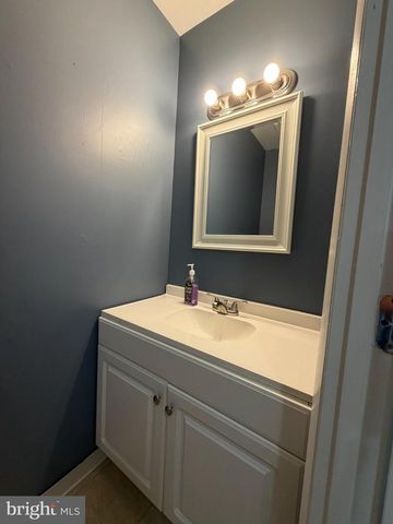 1108 BLAIR CT, Newark, DE 19711