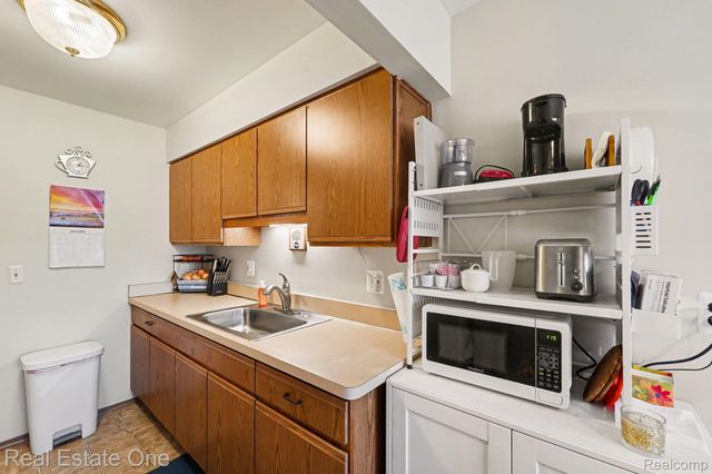 9615 Cornell, Taylor, MI 48180