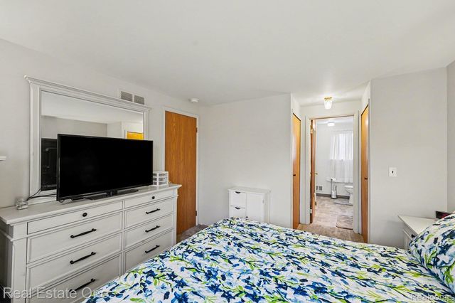 9615 Cornell, Taylor, MI 48180