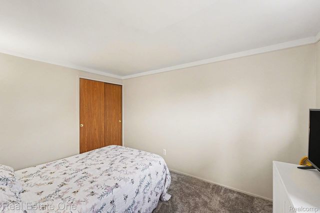 9615 Cornell, Taylor, MI 48180