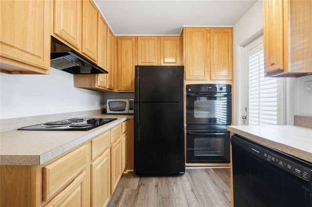 3510 Roswell Road NW L-4, Atlanta, GA 30305