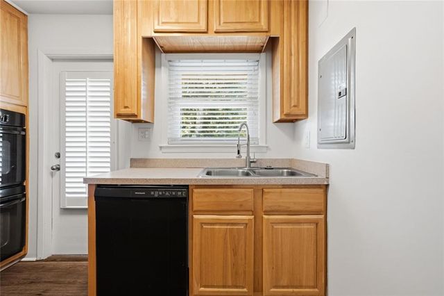 3510 Roswell Road NW L-4, Atlanta, GA 30305