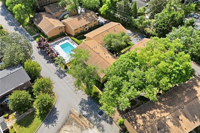 3510 Roswell Road NW L-4, Atlanta, GA 30305