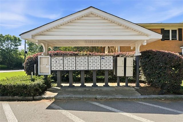 3510 Roswell Road NW L-4, Atlanta, GA 30305