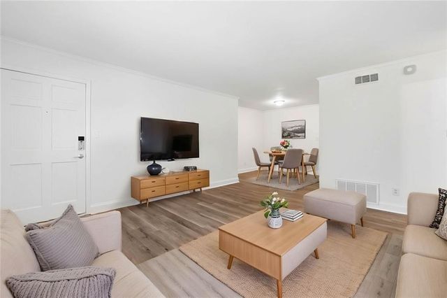 3510 Roswell Road NW L-4, Atlanta, GA 30305