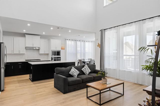 1132 Spring Gulch LN, Georgetown, TX 78628