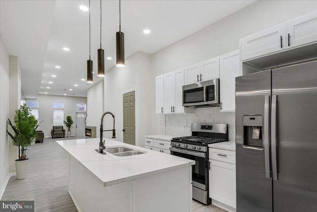 1743 E FEDERAL ST, Baltimore, MD 21213