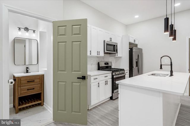 1743 E FEDERAL ST, Baltimore, MD 21213