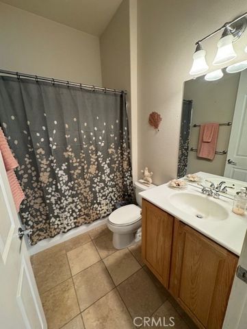 10485 Glen Oaks Lane, Apple Valley, CA 92308